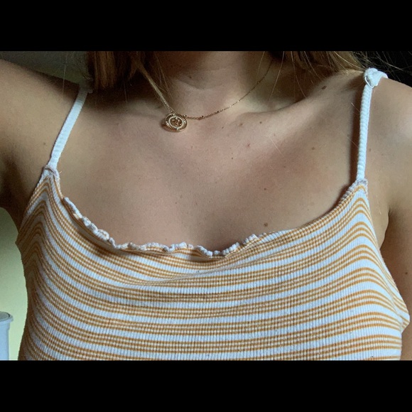 Super comfy garage tank - Picture 1 of 2